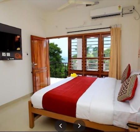 Pebblecoast Beach Resort Kovalam Ngoại thất bức ảnh